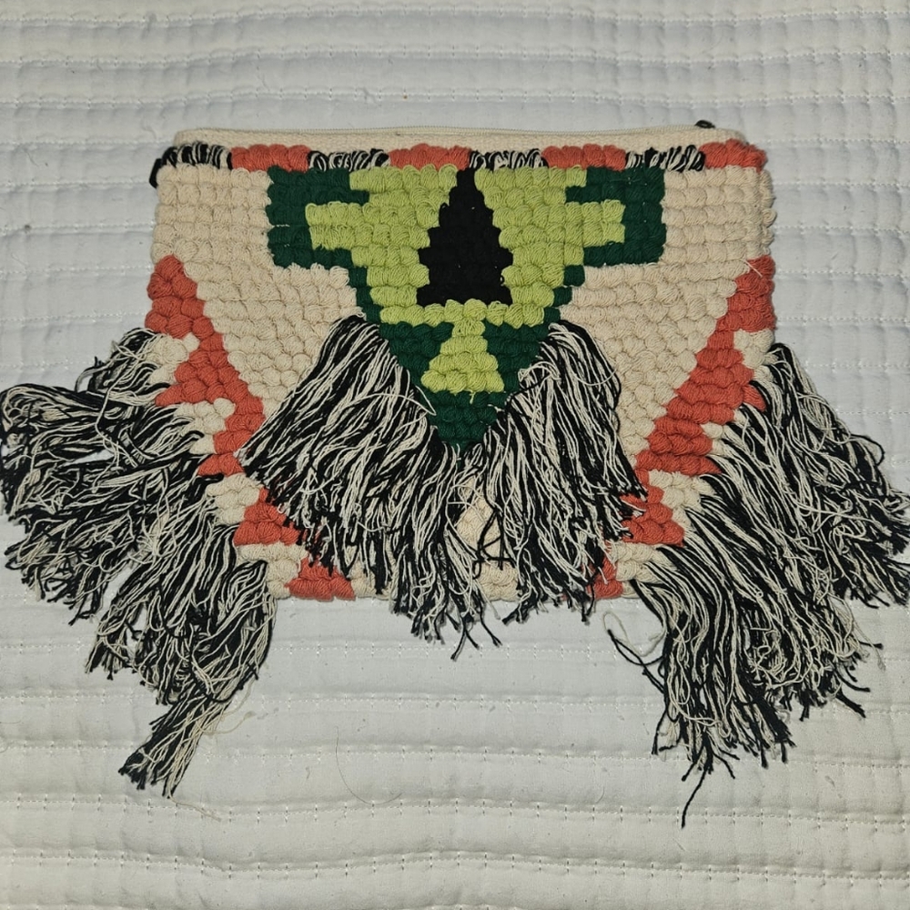 Bay Sky Geometric Fringe Clutch